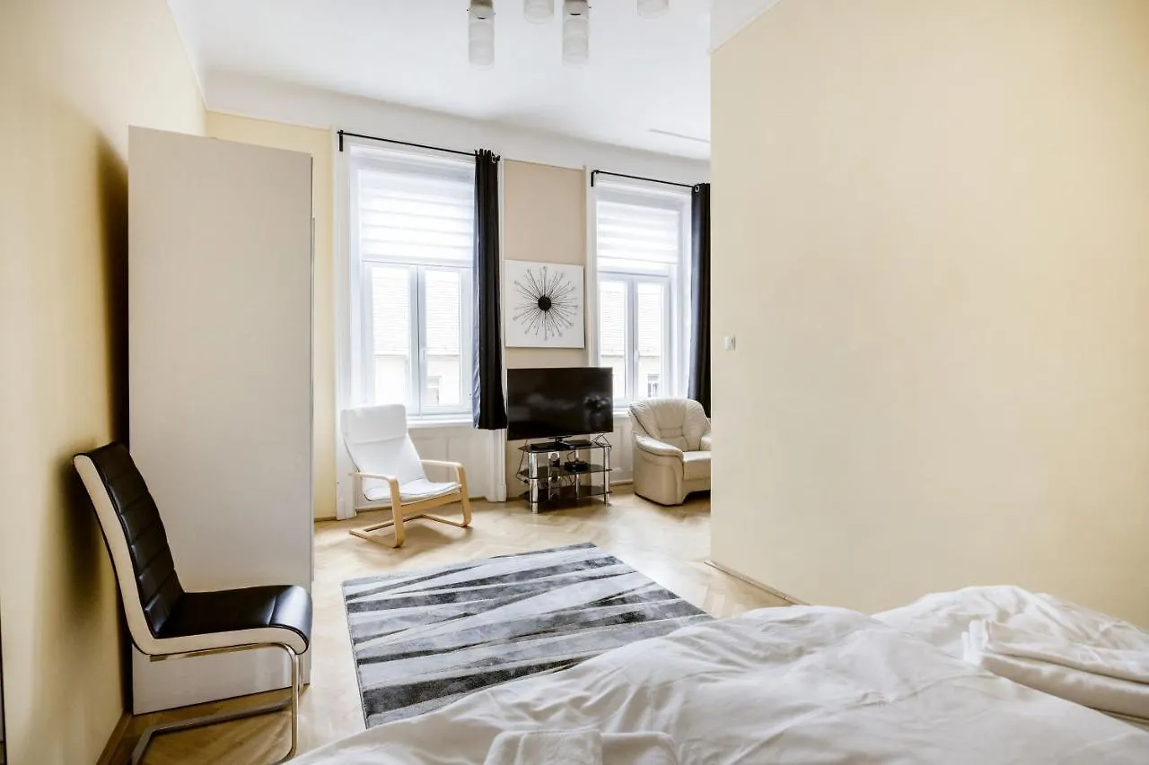 Bubbles Apartment Boedapest 0*,